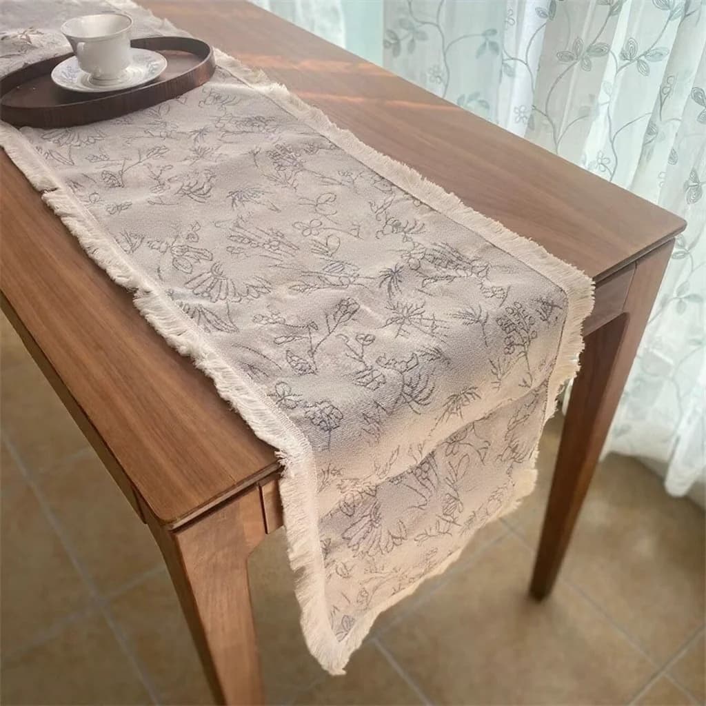 Caminho de Mesa Country Americano em Algodão e Linho com Estampa Floral e Borlas