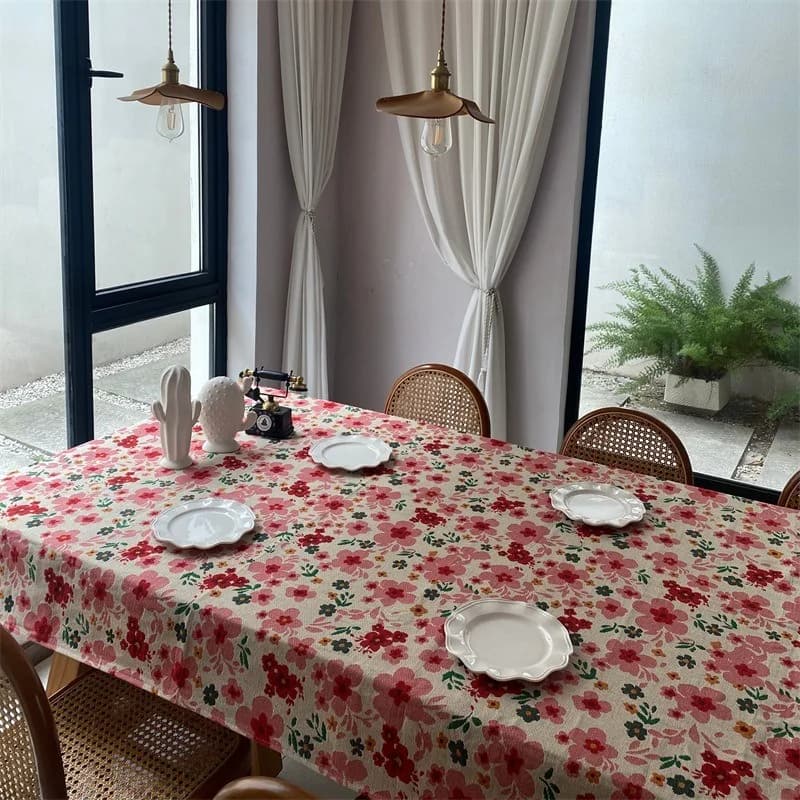Toalha de Mesa Retangular Jacquard Floral Rosa em Algodão e Poliéster