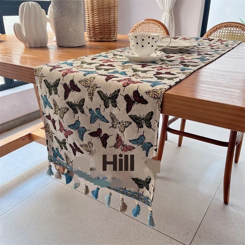 Caminho de Mesa em Mistura de Algodão com Estampas de Borboletas e Flores